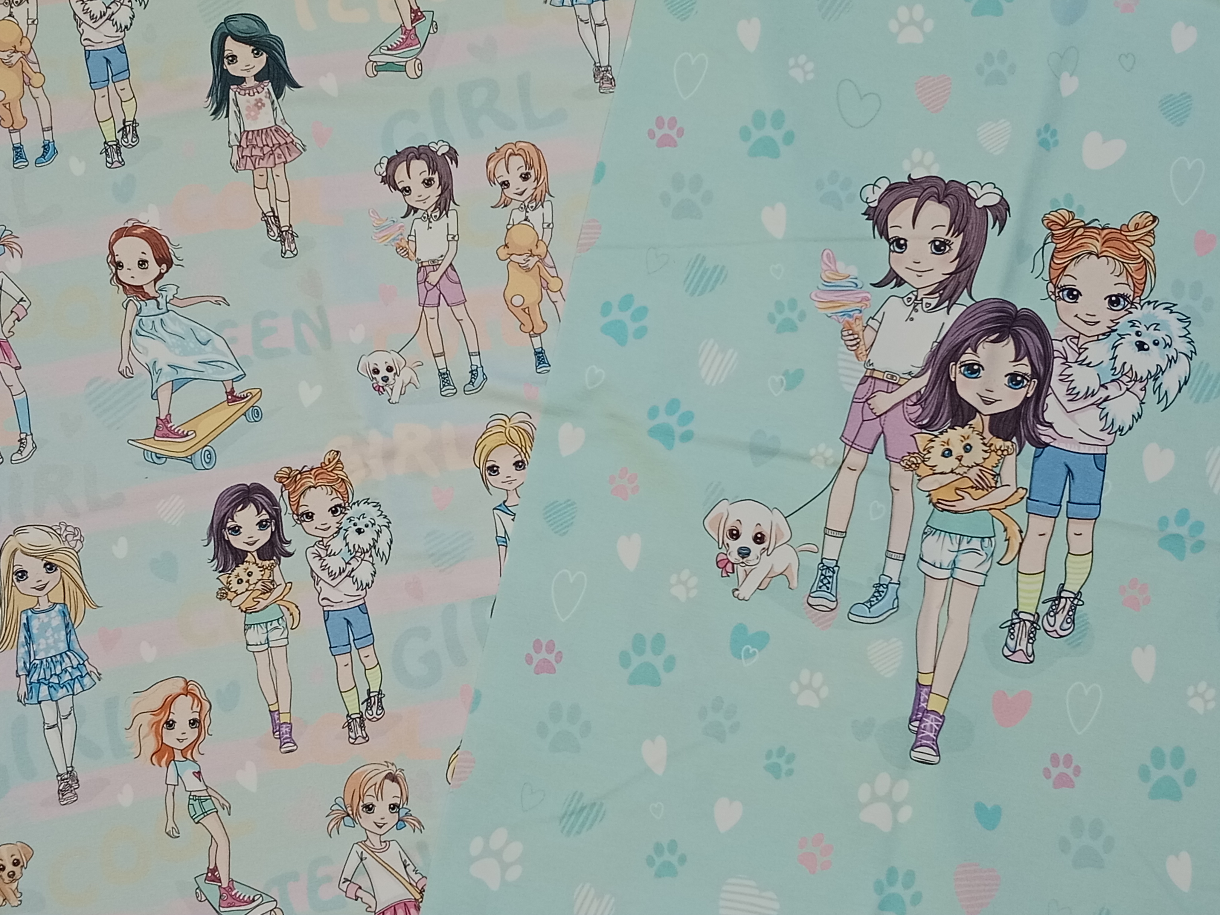 Teplákovina - Teen girl