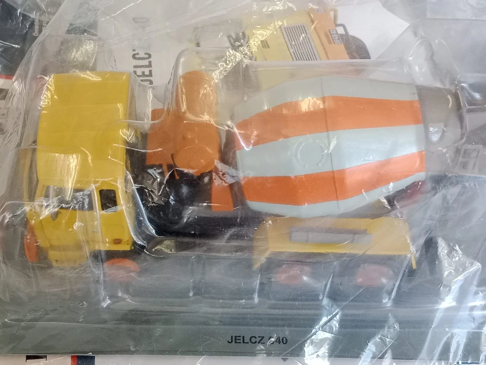 Kultovní náklaďáky minulé éry - Jelcz 640 - č. 20