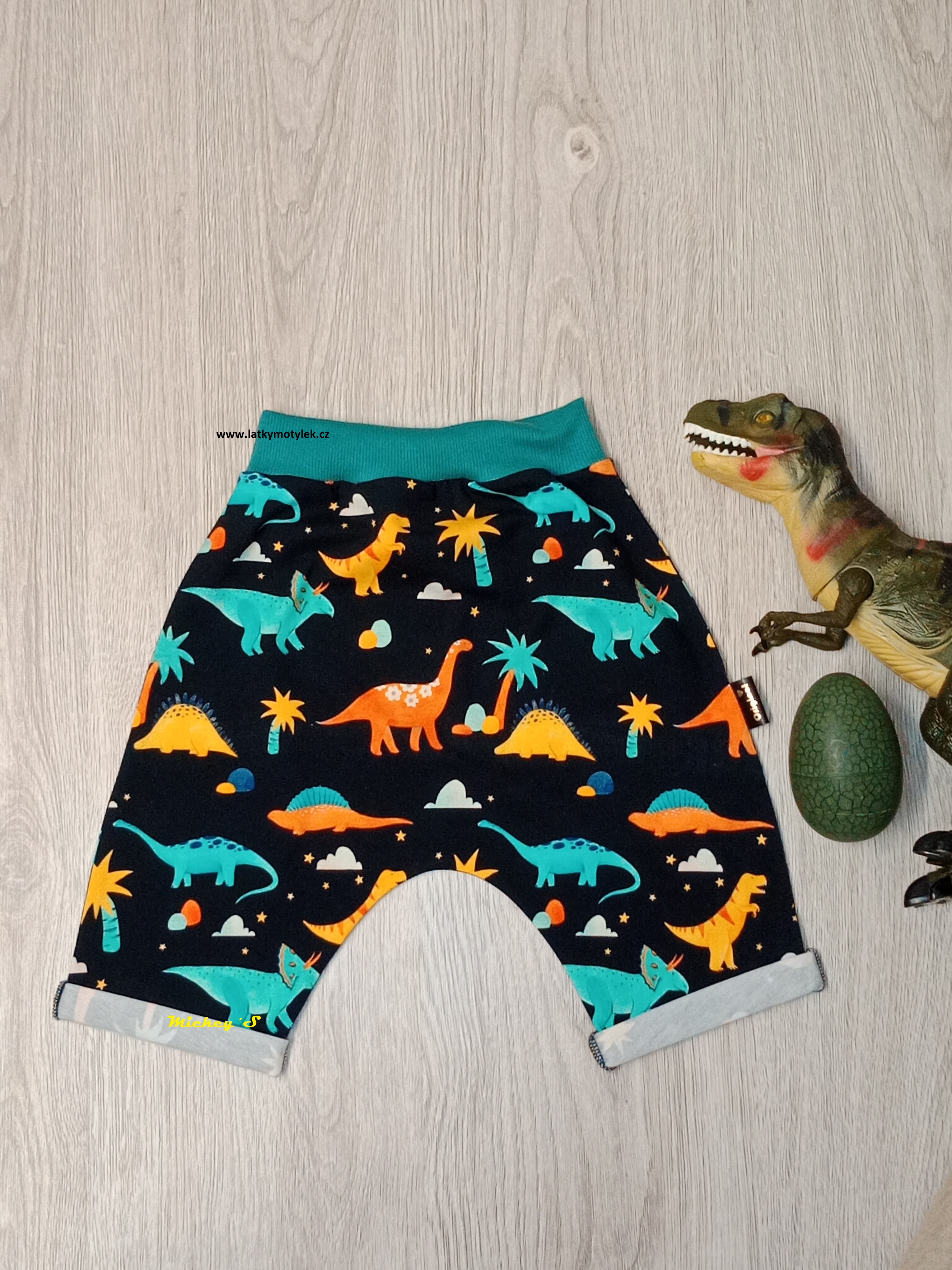 Úplet - Dinosauři