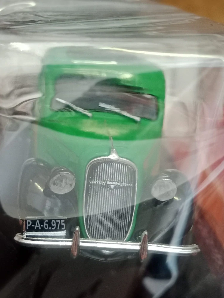 Velká historie v malých modelech ŠKODA 1:43 - Škoda Rapid 901 Sedan - č. 34
