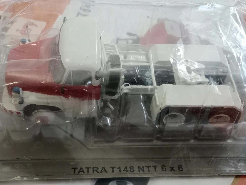 Kultovní náklaďáky minulé éry - TATRA T148 NTT 6x6 - č. 90