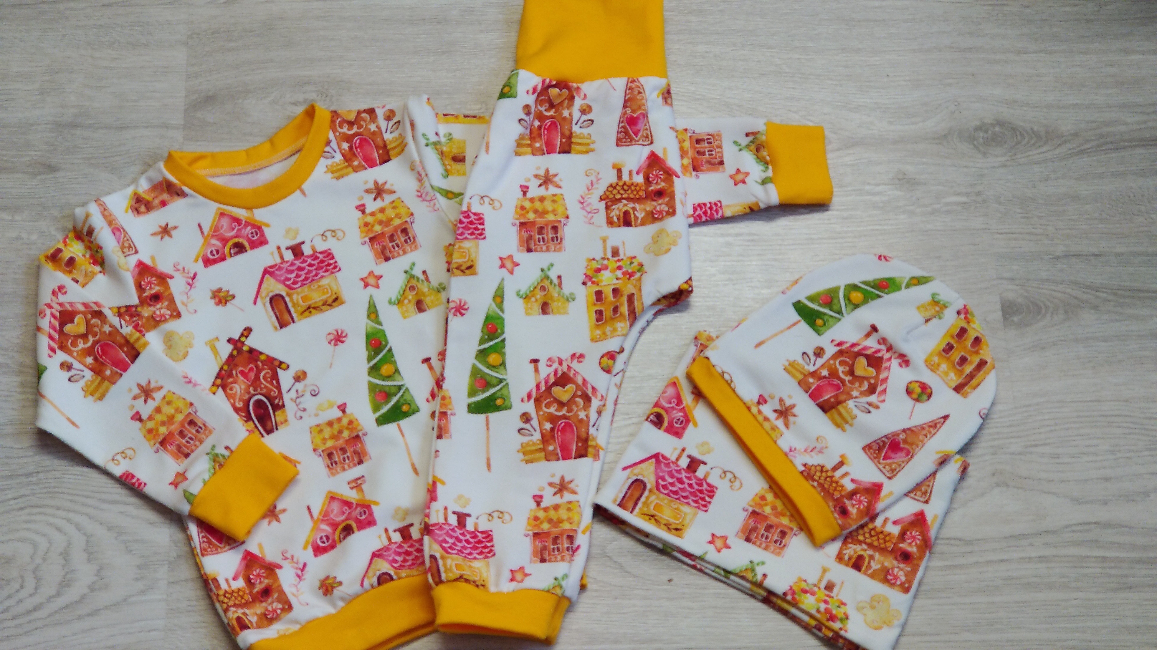 Čepice jednostranná s nápletem - Perníčky na světlé