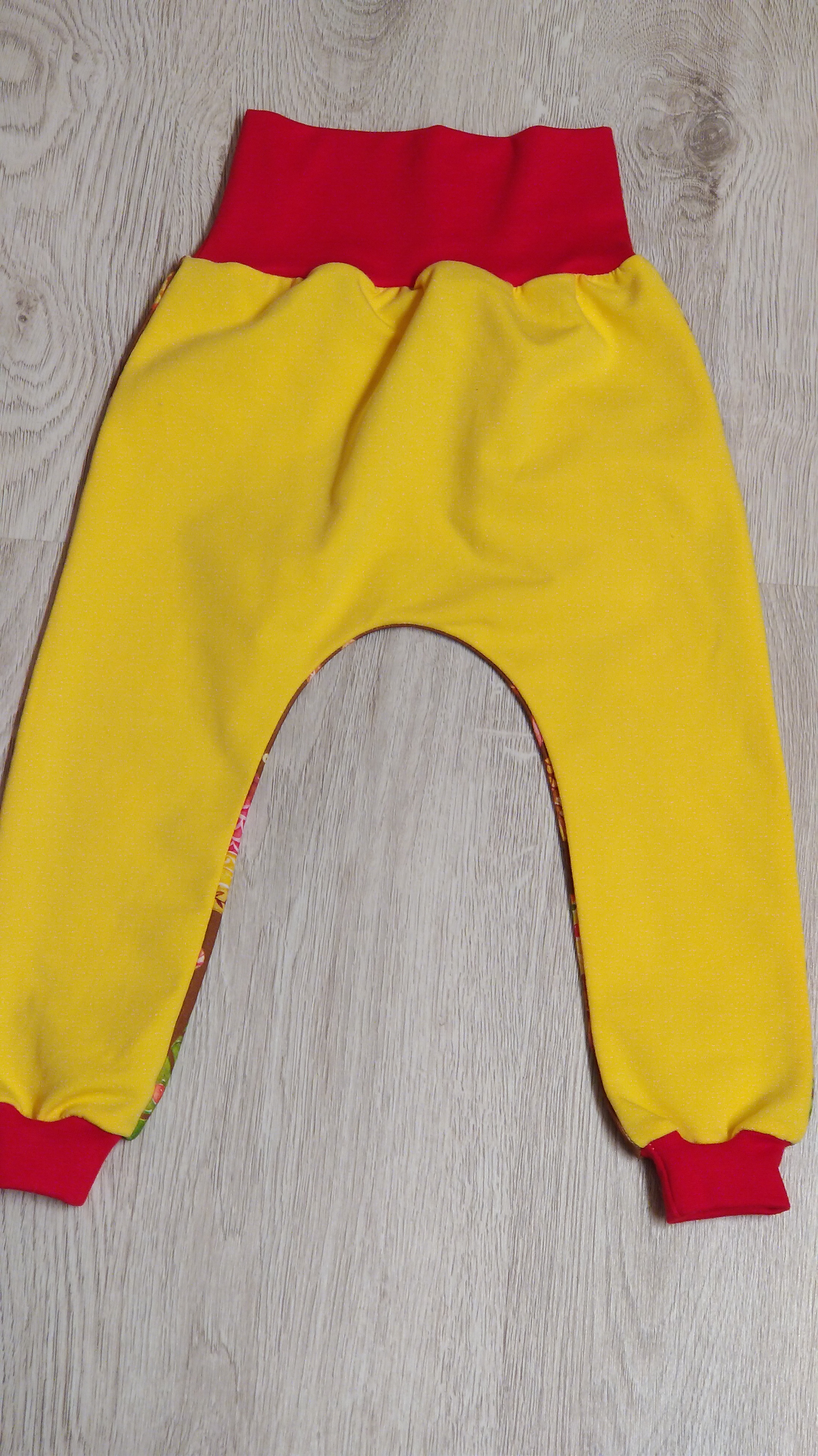 Baggy - Perníčky na hnědé, vel. 104