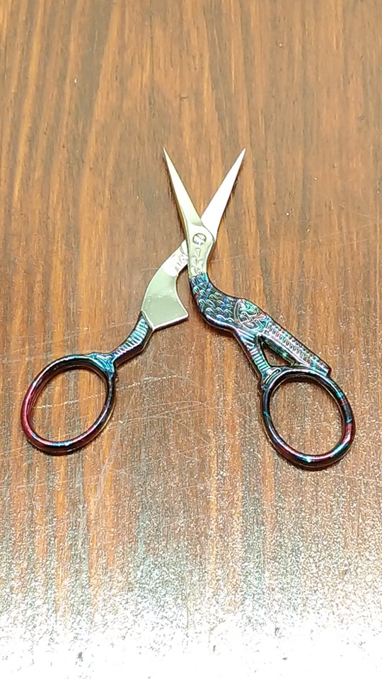 Nůžky vyšívací ČÁP barevné 9 cm