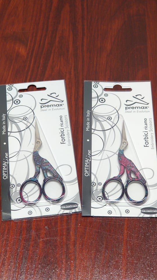 Nůžky vyšívací ČÁP barevné 9 cm